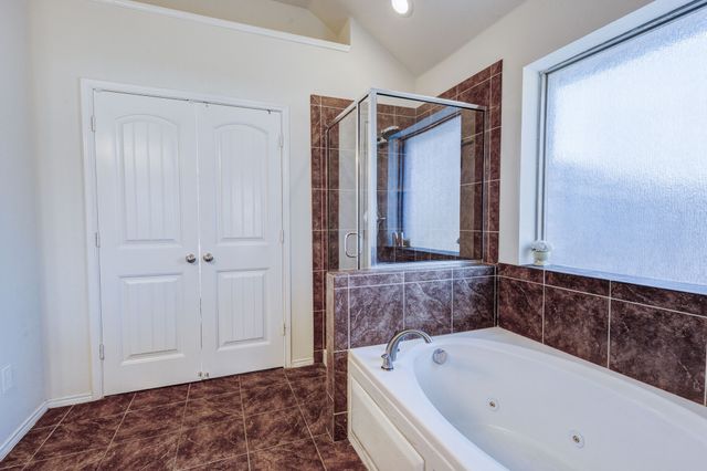 2805 Wicker Way, Denton, TX 76209