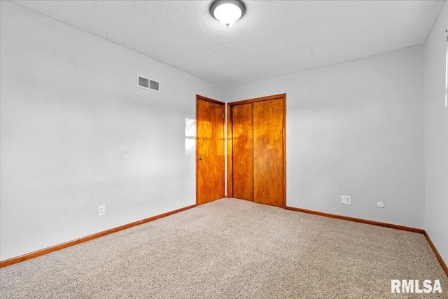 240 Stutely Lane, Springfield, IL 62704