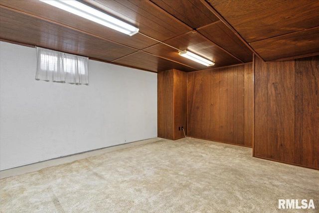 240 Stutely Lane, Springfield, IL 62704