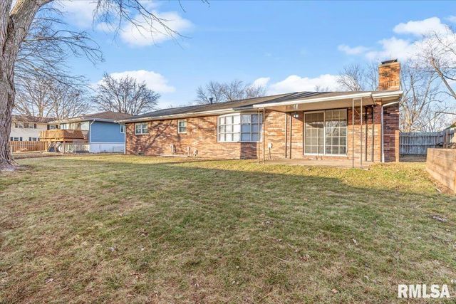 240 Stutely Lane, Springfield, IL 62704