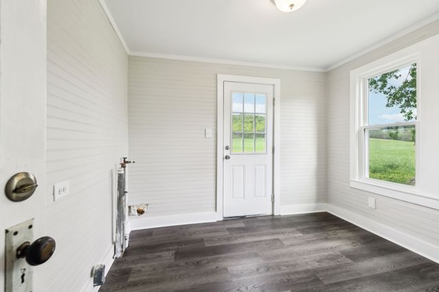 57 Young Branch Rd, Dixon Springs, TN 37057