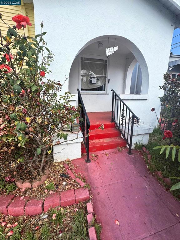 Image 2 of property listing at 1447 53rd Ave, Oakland, CA 94601