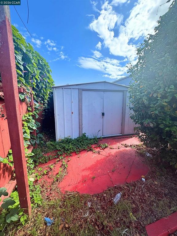 Image 24 of property listing at 1447 53rd Ave, Oakland, CA 94601