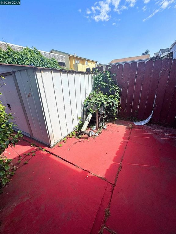 Image 25 of property listing at 1447 53rd Ave, Oakland, CA 94601