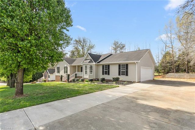 2506 Megan Drive, Ramseur, NC 27316