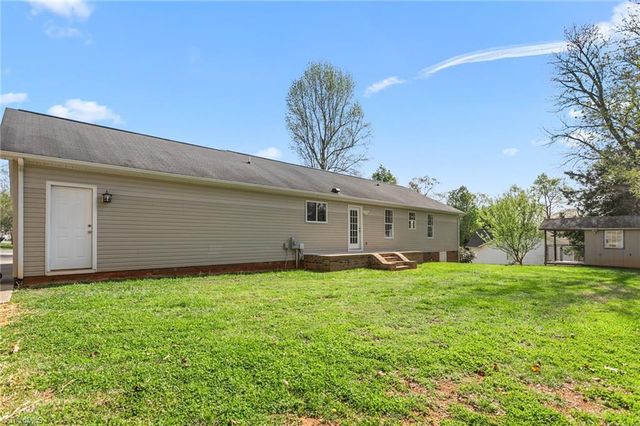 2506 Megan Drive, Ramseur, NC 27316