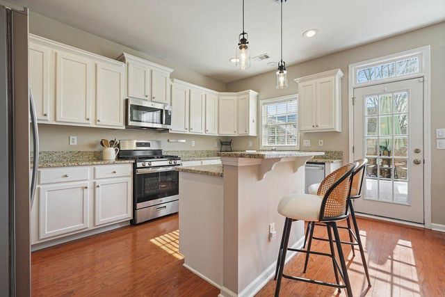 3803 Waters Edge Trail, Roswell, GA 30075