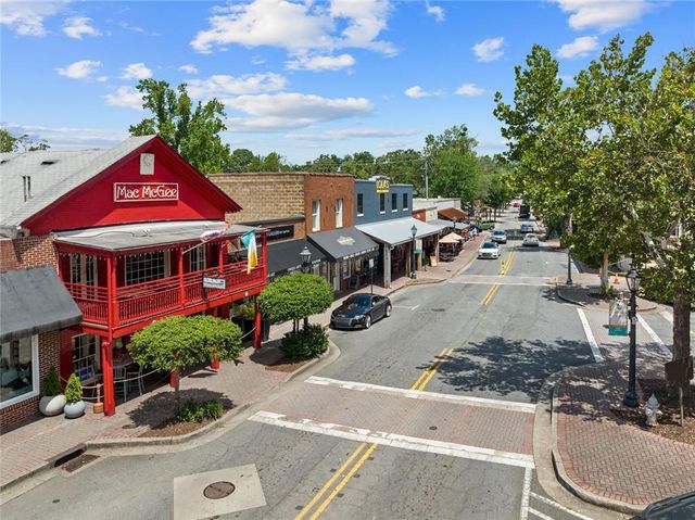 3803 Waters Edge Trail, Roswell, GA 30075