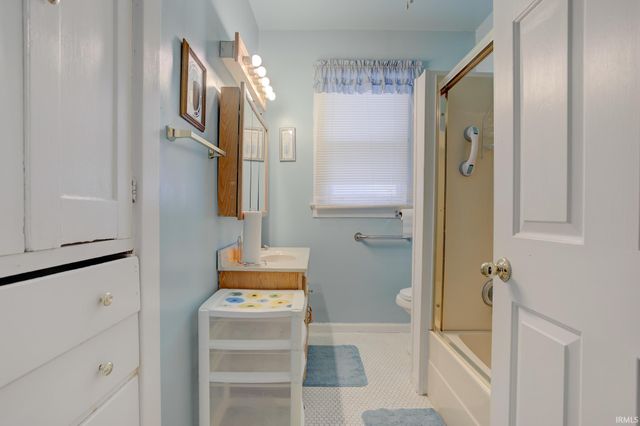 900 E Blackford Avenue, Evansville, IN 47713