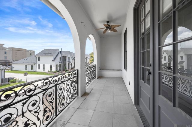 8164 Willow Grove Blvd, Baton Rouge, LA 70810