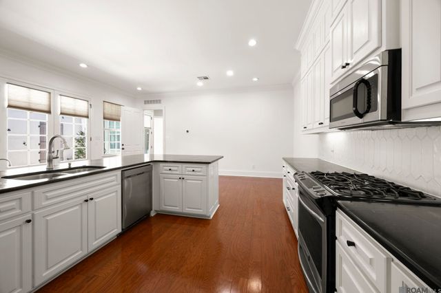 8164 Willow Grove Blvd, Baton Rouge, LA 70810