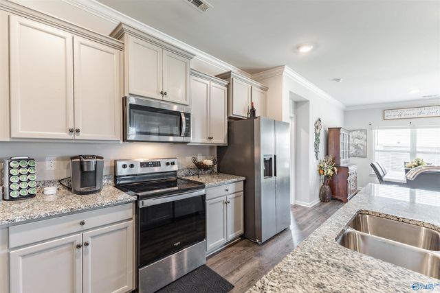 322 Jackson Point Circle, Huntsville, AL 35811
