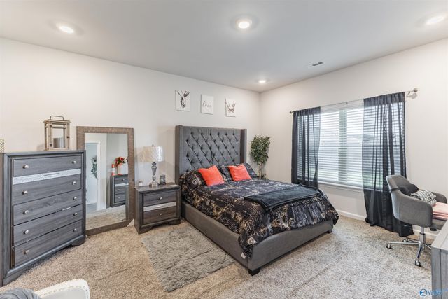 322 Jackson Point Circle, Huntsville, AL 35811