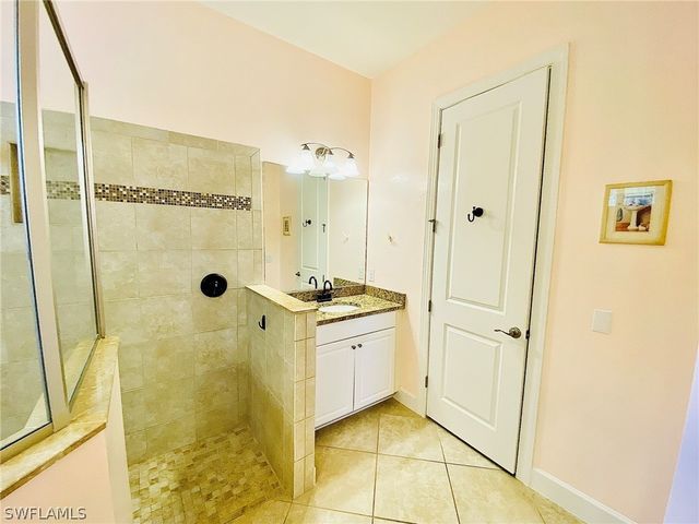 8527 Palacio TER N, Naples, FL 34114