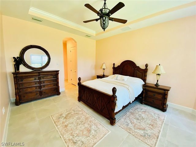 8527 Palacio TER N, Naples, FL 34114