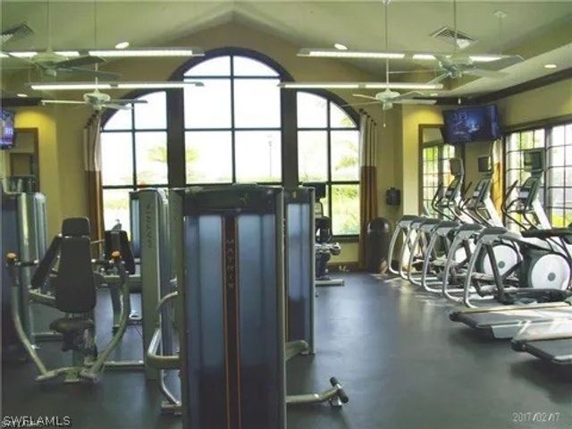 8527 Palacio TER N, Naples, FL 34114