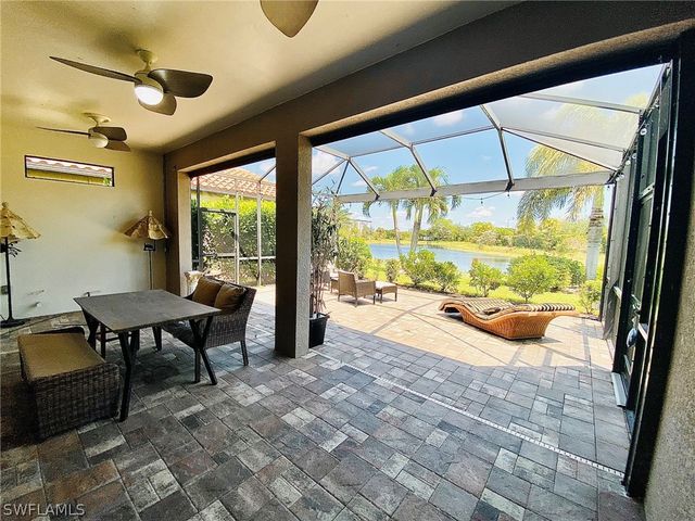 8527 Palacio TER N, Naples, FL 34114