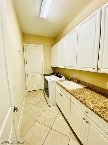 8527 Palacio TER N, Naples, FL 34114