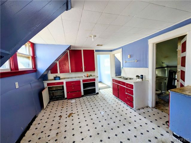 108 Roebling Avenue, Buffalo, NY 14215
