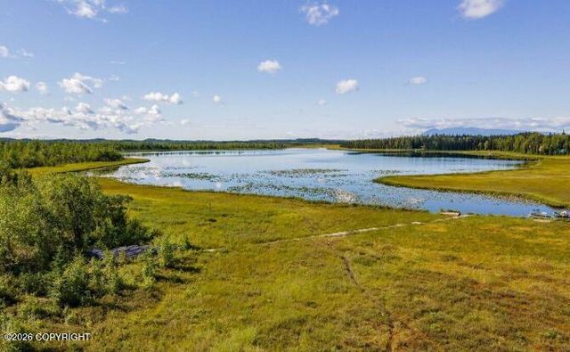 5280 S Horseshoe Lake Road, Big Lake, AK 99652