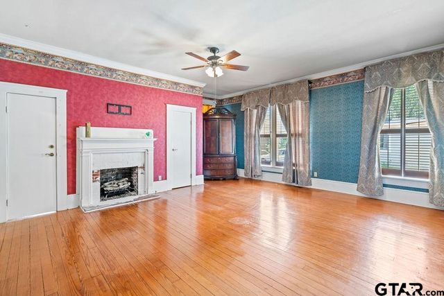 218 N Texas St, Pittsburg, TX 75686