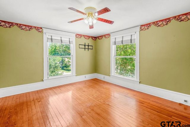 218 N Texas St, Pittsburg, TX 75686