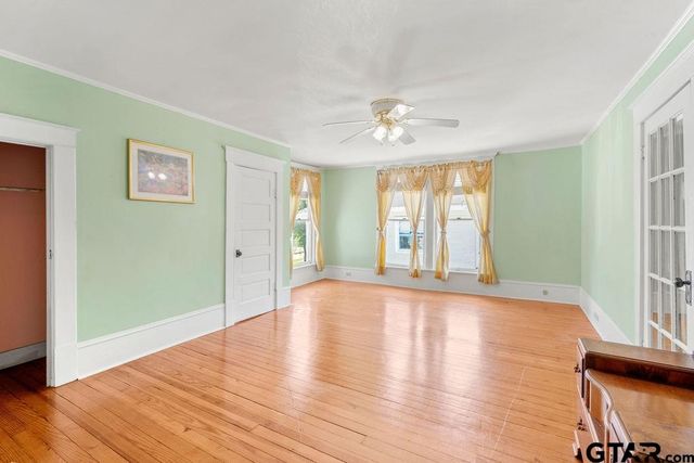 218 N Texas St, Pittsburg, TX 75686