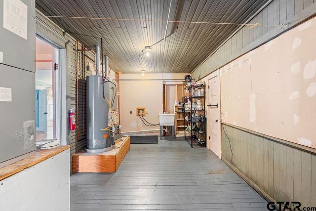 218 N Texas St, Pittsburg, TX 75686