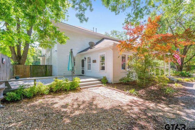 218 N Texas St, Pittsburg, TX 75686