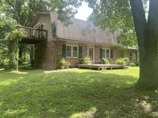 3240 Valley View Ct, Goodlettsville, TN 37072