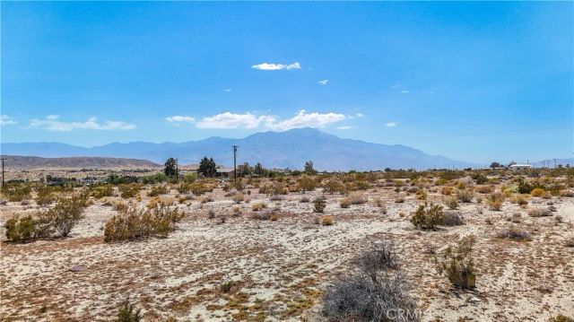 5 Dillon, Sky Valley, CA 92241