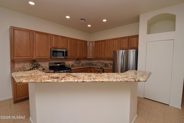 8167 W Circulo De Los Morteros, Tucson, AZ 85743