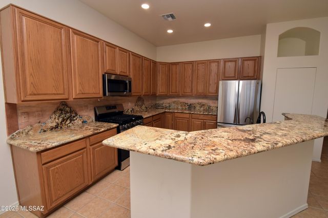 8167 W Circulo De Los Morteros, Tucson, AZ 85743