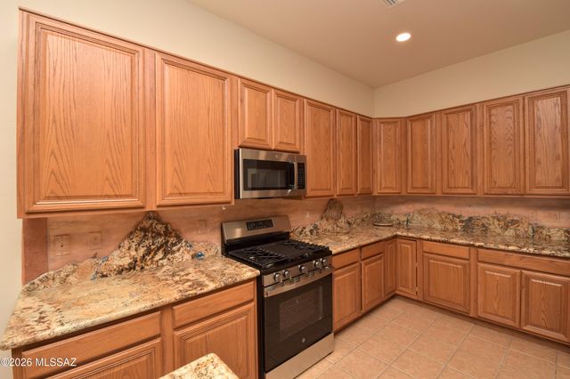 8167 W Circulo De Los Morteros, Tucson, AZ 85743