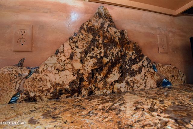 8167 W Circulo De Los Morteros, Tucson, AZ 85743