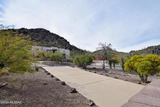 8167 W Circulo De Los Morteros, Tucson, AZ 85743