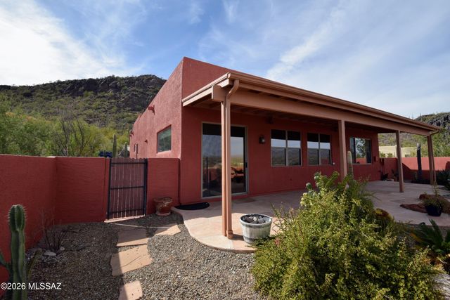 8167 W Circulo De Los Morteros, Tucson, AZ 85743