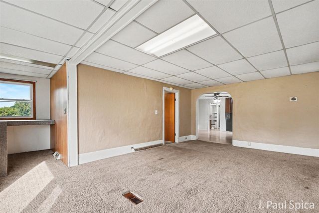 2235 17 Mile Road, Kent City, MI 49330
