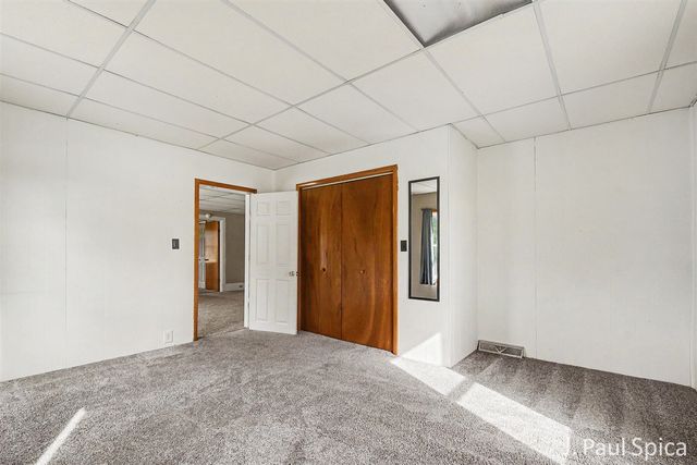 2235 17 Mile Road, Kent City, MI 49330