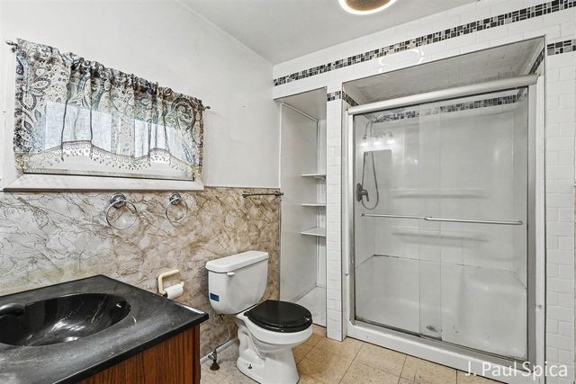 2235 17 Mile Road, Kent City, MI 49330
