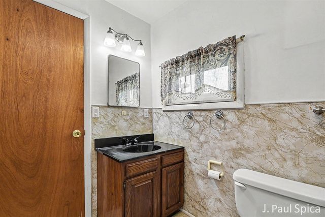 2235 17 Mile Road, Kent City, MI 49330