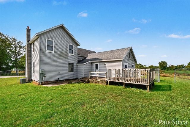 2235 17 Mile Road, Kent City, MI 49330