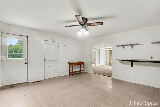 2235 17 Mile Road, Kent City, MI 49330