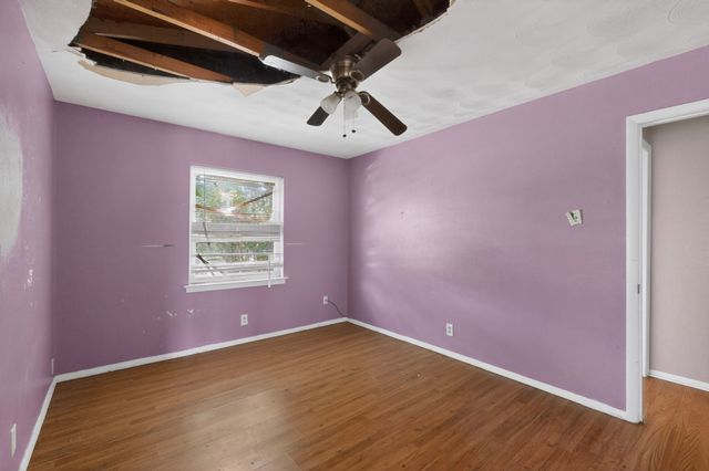 1802 Fairfax Lane, Carrollton, TX 75006