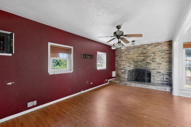 1802 Fairfax Lane, Carrollton, TX 75006