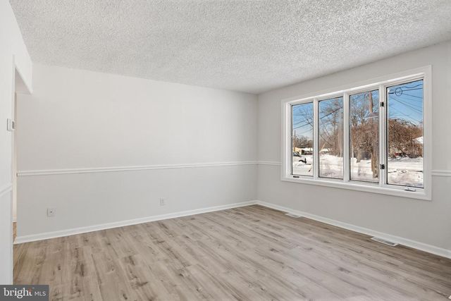 605 TAIT RD, Somerdale, NJ 08083