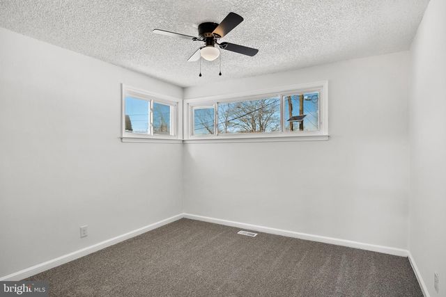 605 TAIT RD, Somerdale, NJ 08083