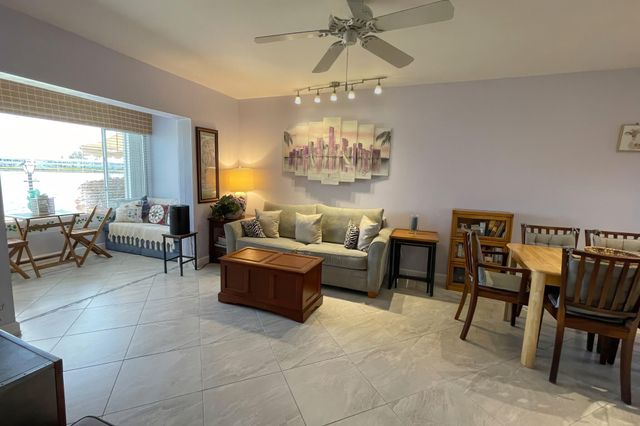 1116 Lake Terrace 114, Boynton Beach, FL 33426