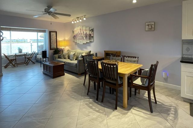 1116 Lake Terrace 114, Boynton Beach, FL 33426