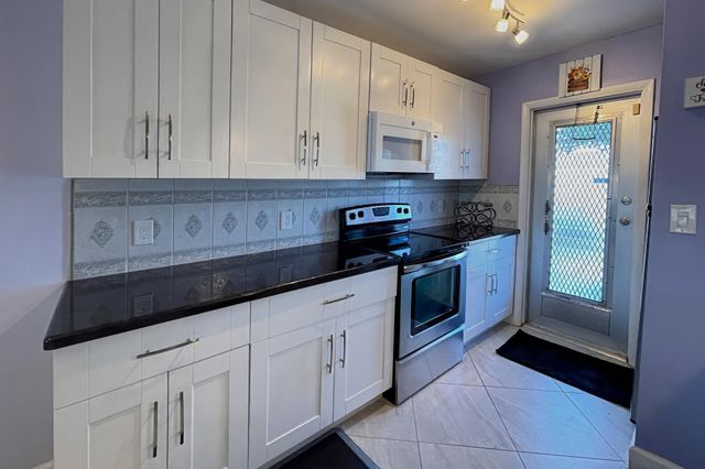 1116 Lake Terrace 114, Boynton Beach, FL 33426